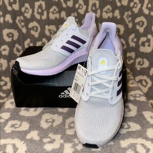 Adidas Ultraboost 20 W in EGO762 Sneakers 👟 👟 New 🆕 & Never Worn 😍😍
